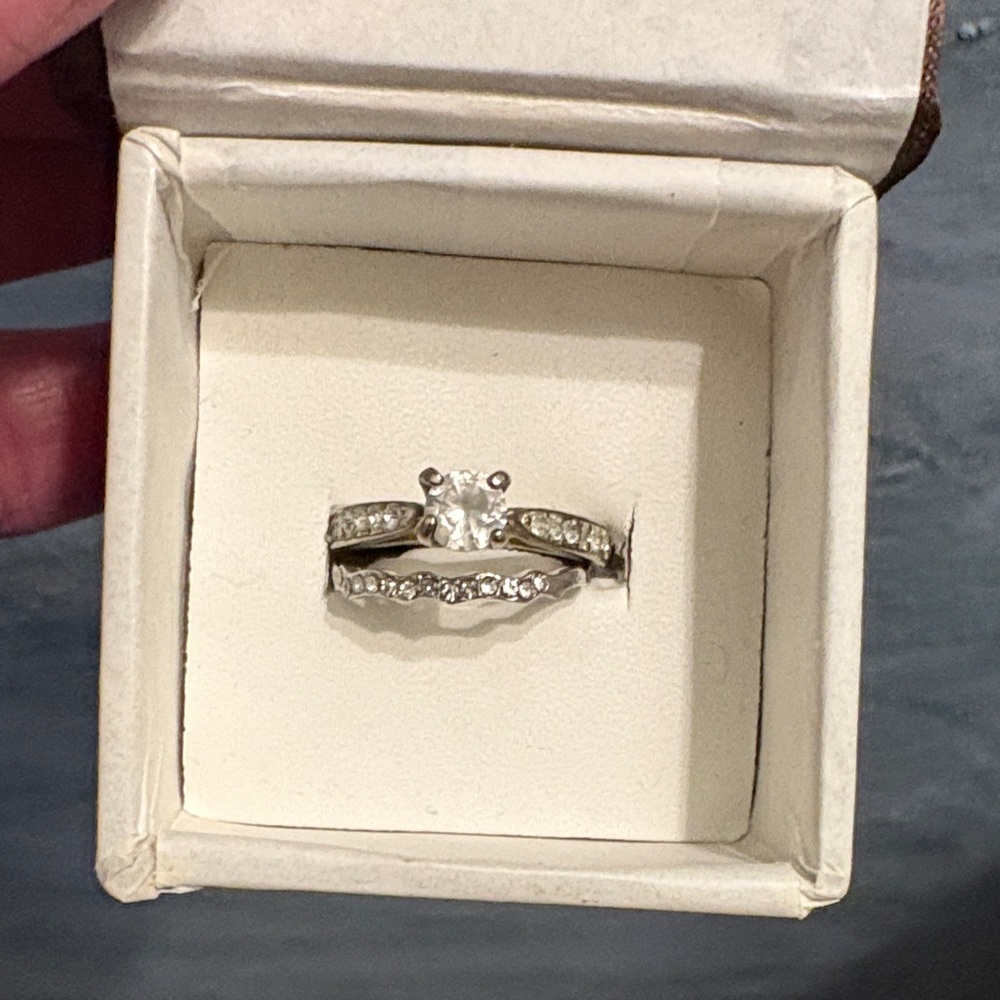Elegant Silver Women's Ring Set